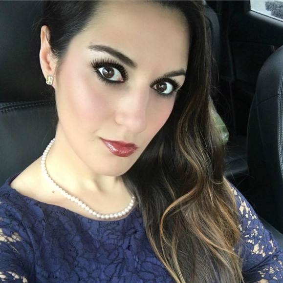 Profile Picture of Jacqueline Beruete (@jberuete) on Poshmark