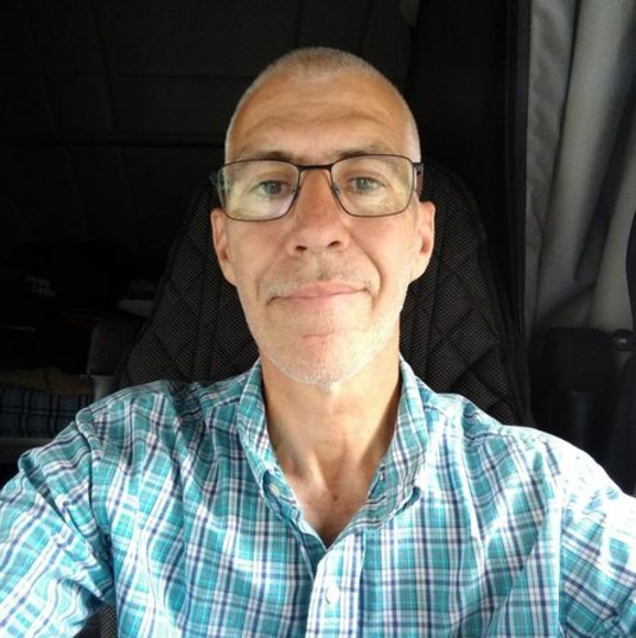 Profile Picture of Guy Julien (@julienguy52) on Poshmark