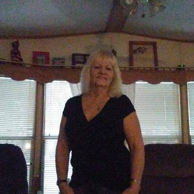 Profile Picture of Brenda Kaye Bowers (@BrendaKayeBowe6) on Twitter