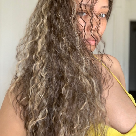 Profile Picture of Cynthia Frelinghuysen (@cynfre625) on Poshmark