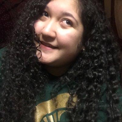 Profile Picture of Maria Centeno (@mariacenteno98) on Twitter