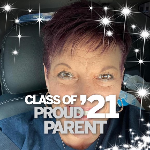 Profile Picture of Vanessa Kliebert (@veekliebert) on Poshmark