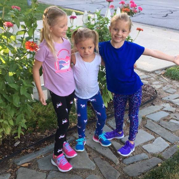 Profile Picture of Tracie Knisley (@huntnow) on Poshmark