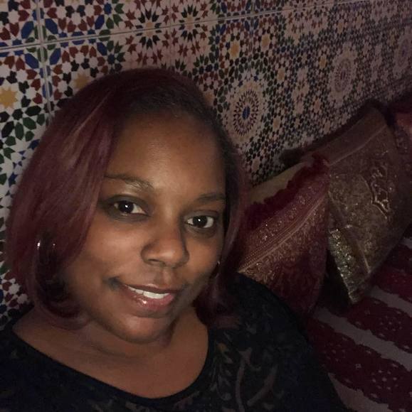 Profile Picture of Monica Dewalt (@monicadewalt) on Poshmark