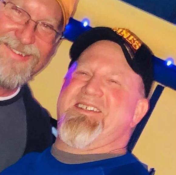 Profile Picture of Chris Dykes (@chris_dykes) on Poshmark