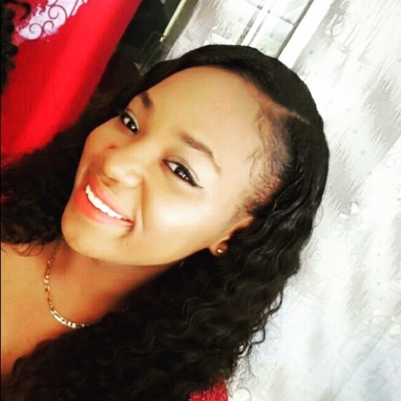 Profile Picture of Ashere Reid (@asherereid) on Poshmark