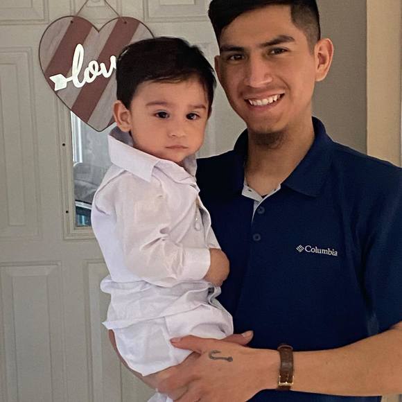 Profile Picture of Cesar Leos (@cesarleos72) on Poshmark