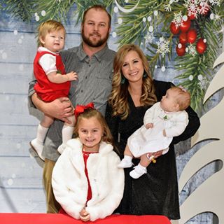 Profile Picture of Alyssa Cromer Ward (@alyssa.c.ward) on Facebook