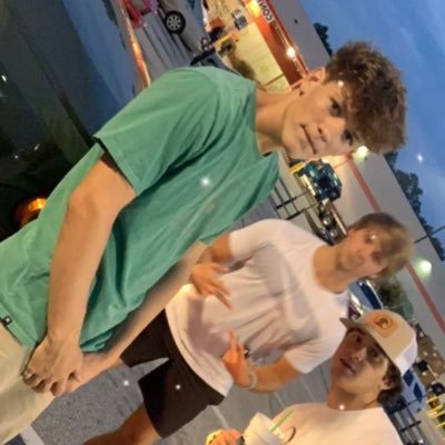 Profile Picture of Wade Henry Walker (@thewadewalker) on Twitter