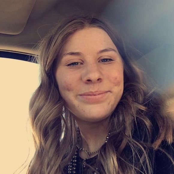 Profile Picture of Aliceson Stranberg (@aliceson_s) on Poshmark