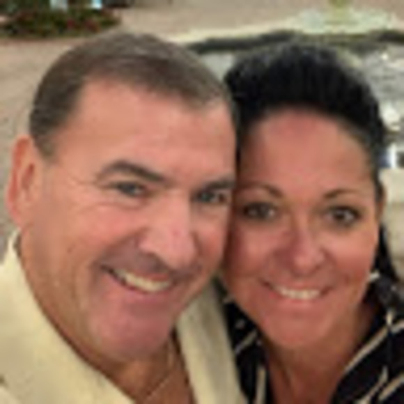 Profile Picture of Jocelyn Goreham (@jocelyn_goreham) on Poshmark