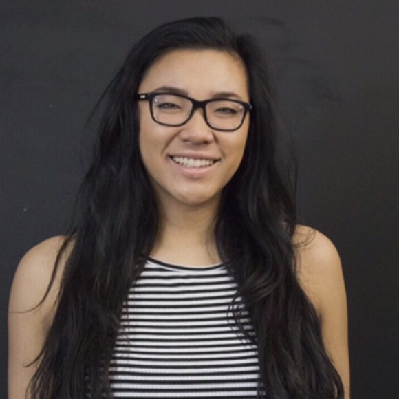 Profile Picture of Miranda Schultz (@mmmschultz) on Poshmark