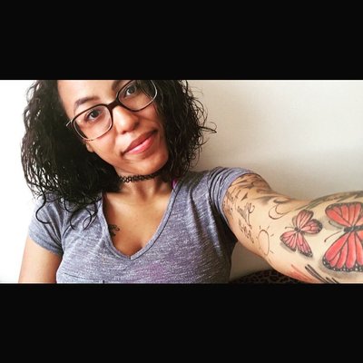 Profile Picture of Tracey (@TraceyAlvarez33) on Twitter