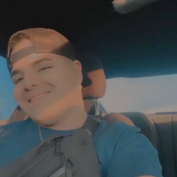 Victor Saenz - Poshmark Profile Picture of Victor Saenz (@manuelsaenz2345) on Poshmark