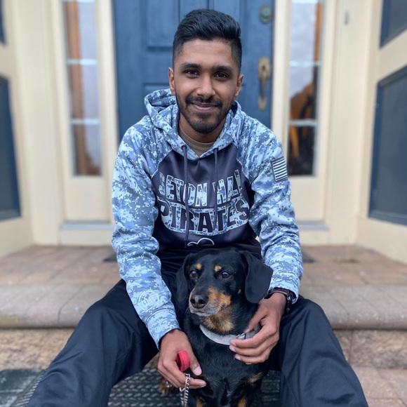 Profile Picture of Christopher Abraham (@chrismabraham07) on Poshmark