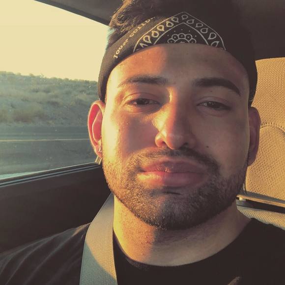 Profile Picture of Alex Ontiveros (@ahhlexsis) on Poshmark