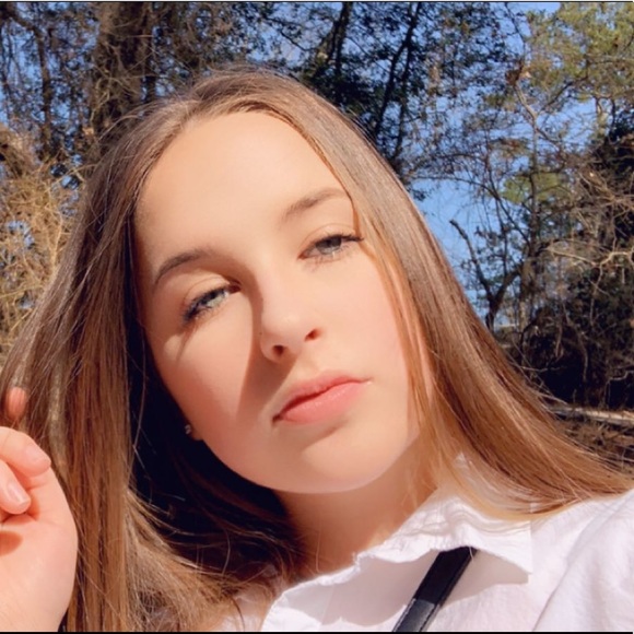 Profile Picture of Jordan Jorinscay (@jjorinscay) on Poshmark