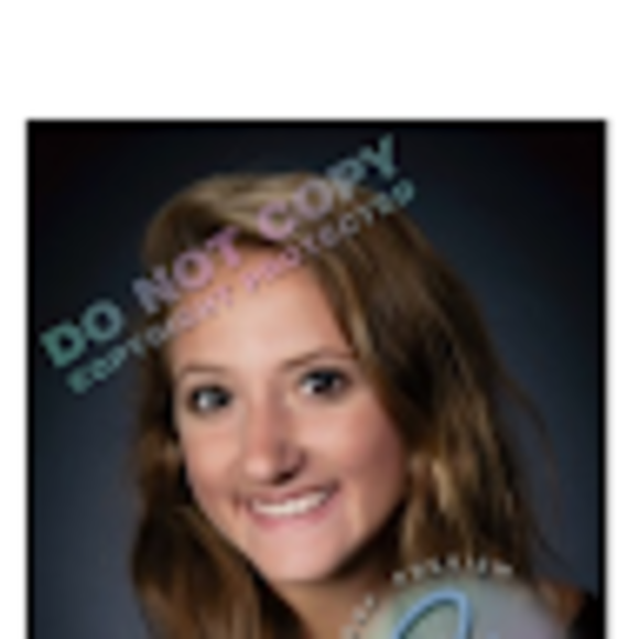 Profile Picture of Katie Spengler (@katiespengler) on Poshmark