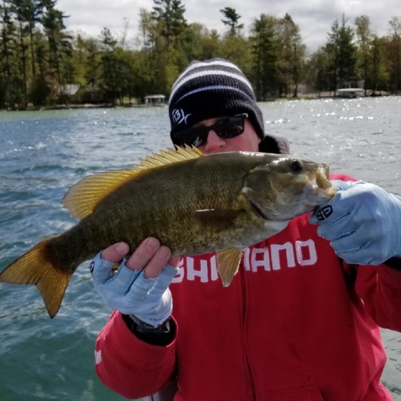 Profile Picture of Scott Benting (@benting3) on Poshmark