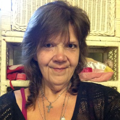 Profile Picture of Bree Souza (@auntiebree) on Twitter