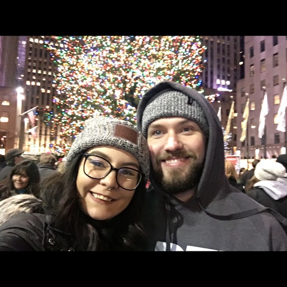 Profile Picture of Brandi Feimer (@bcfeimer) on Poshmark