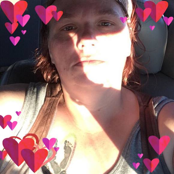 Profile Picture of Chandra Hart (@chandrahart40) on Poshmark