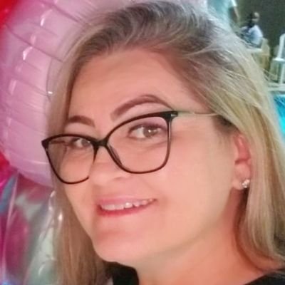 Profile Picture of Lilian Lima Alves (@lilliaocorrea) on Twitter