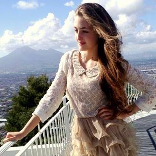 Profile Picture of Alessandra Perone (@alessandra.perone.3) on Facebook