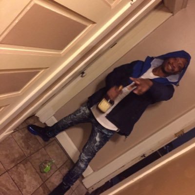 Profile Picture of Darrell Dukes (@iminmy_ownlane) on Twitter