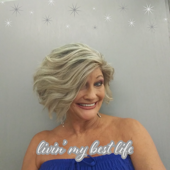 Profile Picture of Linda Howell (@lindacherry) on Poshmark