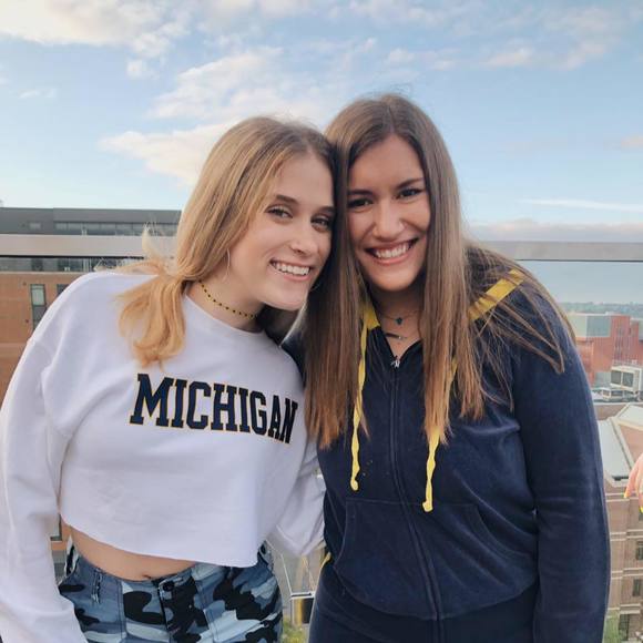 Profile Picture of Madeleine Glasser (@mglasser99) on Poshmark