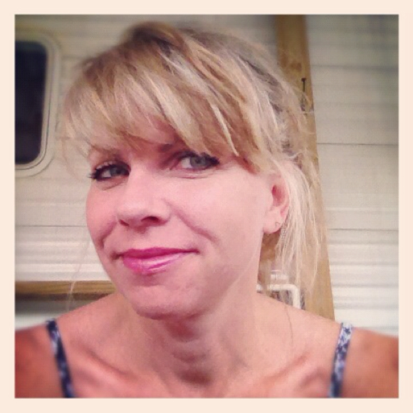 Profile Picture of Stephanie Malsch (@smalsch) on Poshmark