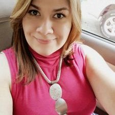Profile Picture of Dina Cuellar (@dinacuellar) on Twitter