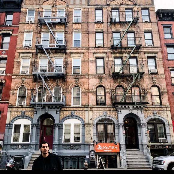 Profile Picture of Reuben Sanchez (@ourglass) on Poshmark