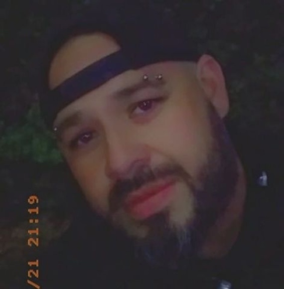 Profile Picture of Vincent Ramirez (@vincentramir957) on Poshmark