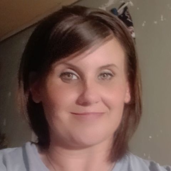 Profile Picture of Beverly Bond (@beverlybond81) on Poshmark