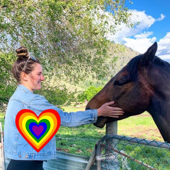 Profile Picture of Rach Danczak (@rach_danczak) on Poshmark