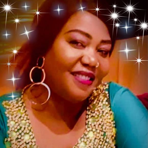 Profile Picture of Achai Kuol alor kuolchol (@achai2011) on Poshmark