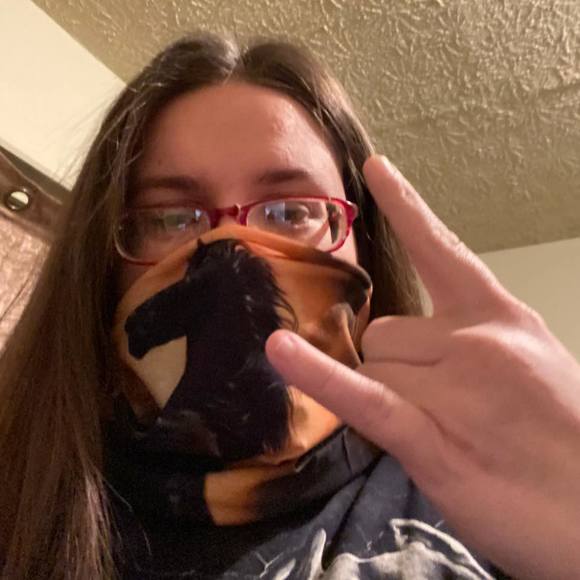 Profile Picture of Jessica Saltsman (@jessicatener8) on Poshmark