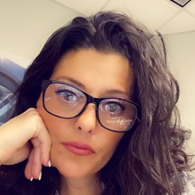 Profile Picture of Danielle Bruno (@daniby74) on Pinterest