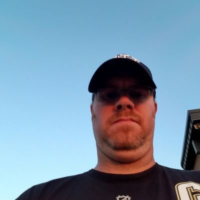 Profile Picture of Dave Callaway (@Steelcityfan75) on Twitter