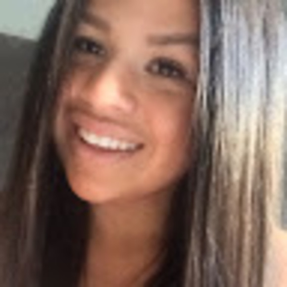 Profile Picture of Jennifer Abrego (@jennabrego4) on Poshmark