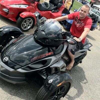 Profile Picture of Matt Fogle (@MFogle350Z) on Twitter