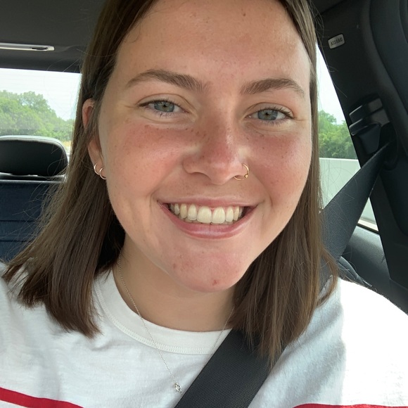 Profile Picture of Kiley Watson (@ky_wat) on Poshmark