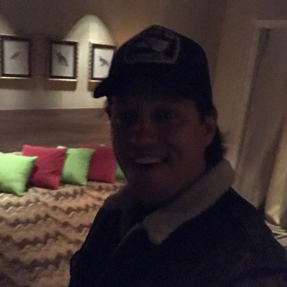 Profile Picture of Peter Neil (@pistol77) on Poshmark