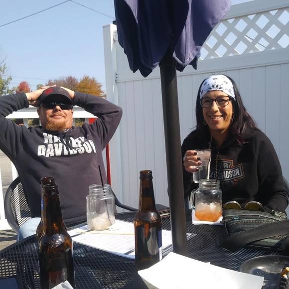 Wendy Springer-vandenberg - Poshmark Profile Picture of Wendy Springer-vandenberg (@magglio1) on Poshmark