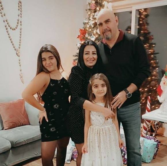 Profile Picture of Roula Albotros (@roulaalbotros) on Poshmark