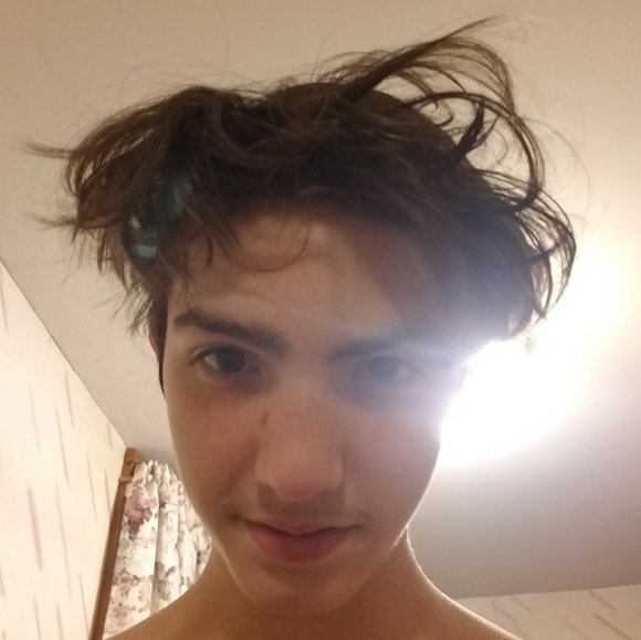 Profile Picture of Tyler Cote (@nukeo) on Poshmark