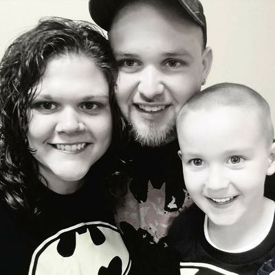 Profile Picture of Mandy Keeton (@Mandyshine17) on Twitter