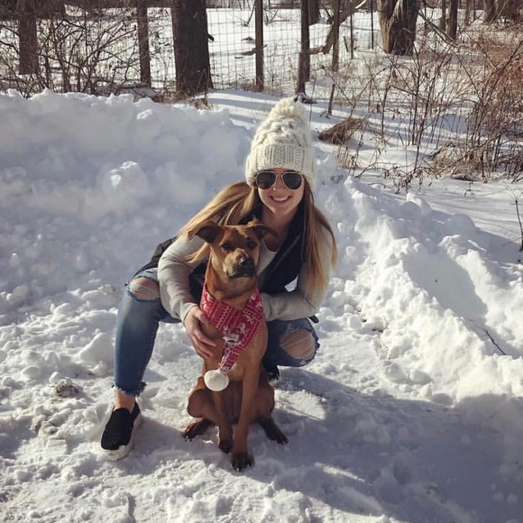 Profile Picture of Kalie Flibbert (@kalieflibbert) on Poshmark
